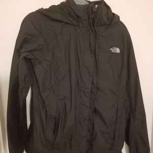 Lightweight windbreaker